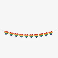 Flying Tiger Hjärtgirlang. 300 cm^ Happy Pride!|Festdekorationer