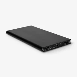 Flying Tiger Laddare med solpanel och 2 USB-portar - 8000 mAh^ Power Banks|Julklappar Du Inte Visste Fanns