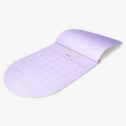 Flying Tiger Lila månatlig väggkalender - Engelska^ Kalendrar